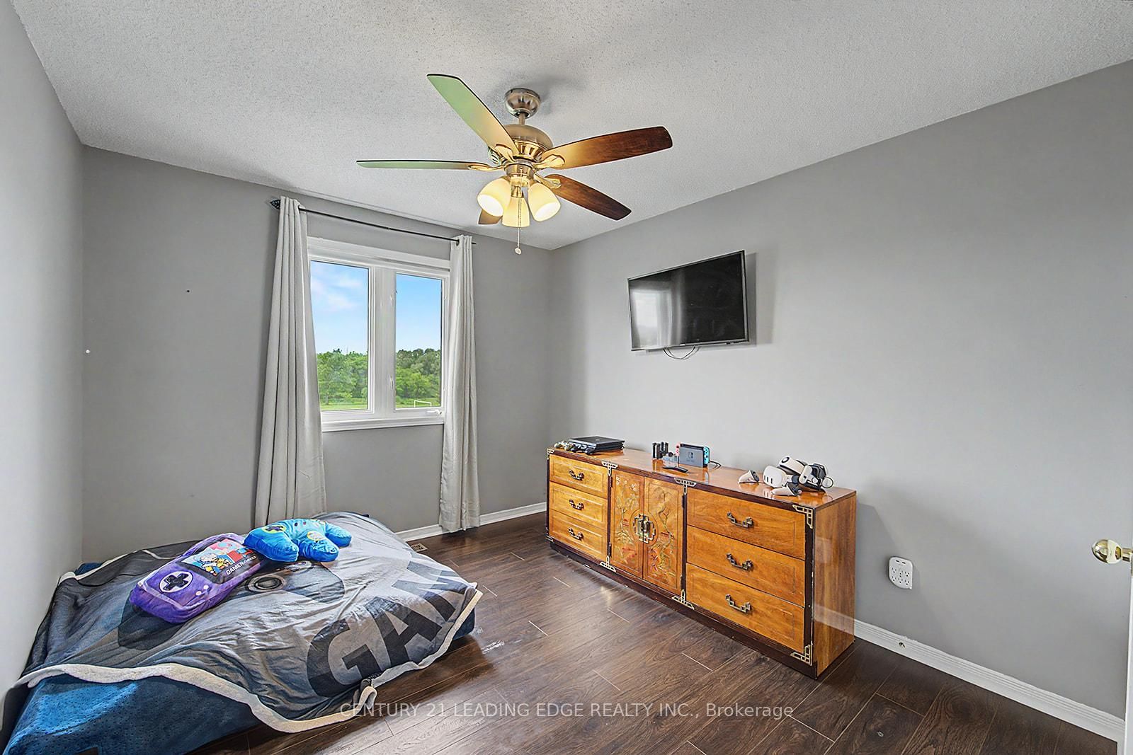 1920 Clearwater Court • Oshawa, ON photo 33