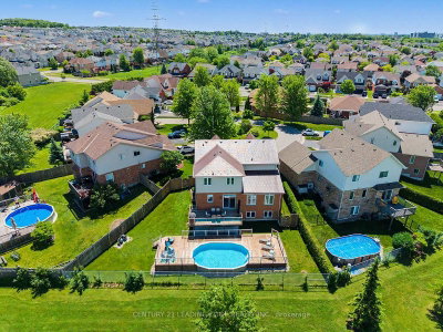 1920 Clearwater Court • Oshawa, ON photo 6