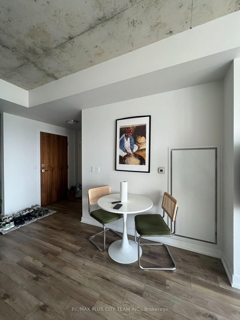 1405 - 15 Baseball Place