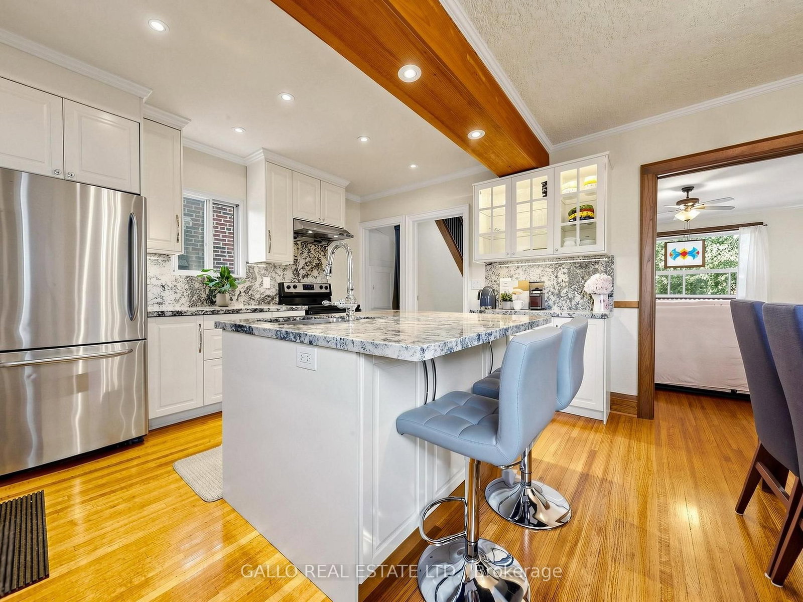 761 Sammon Avenue S • Toronto, ON photo 16