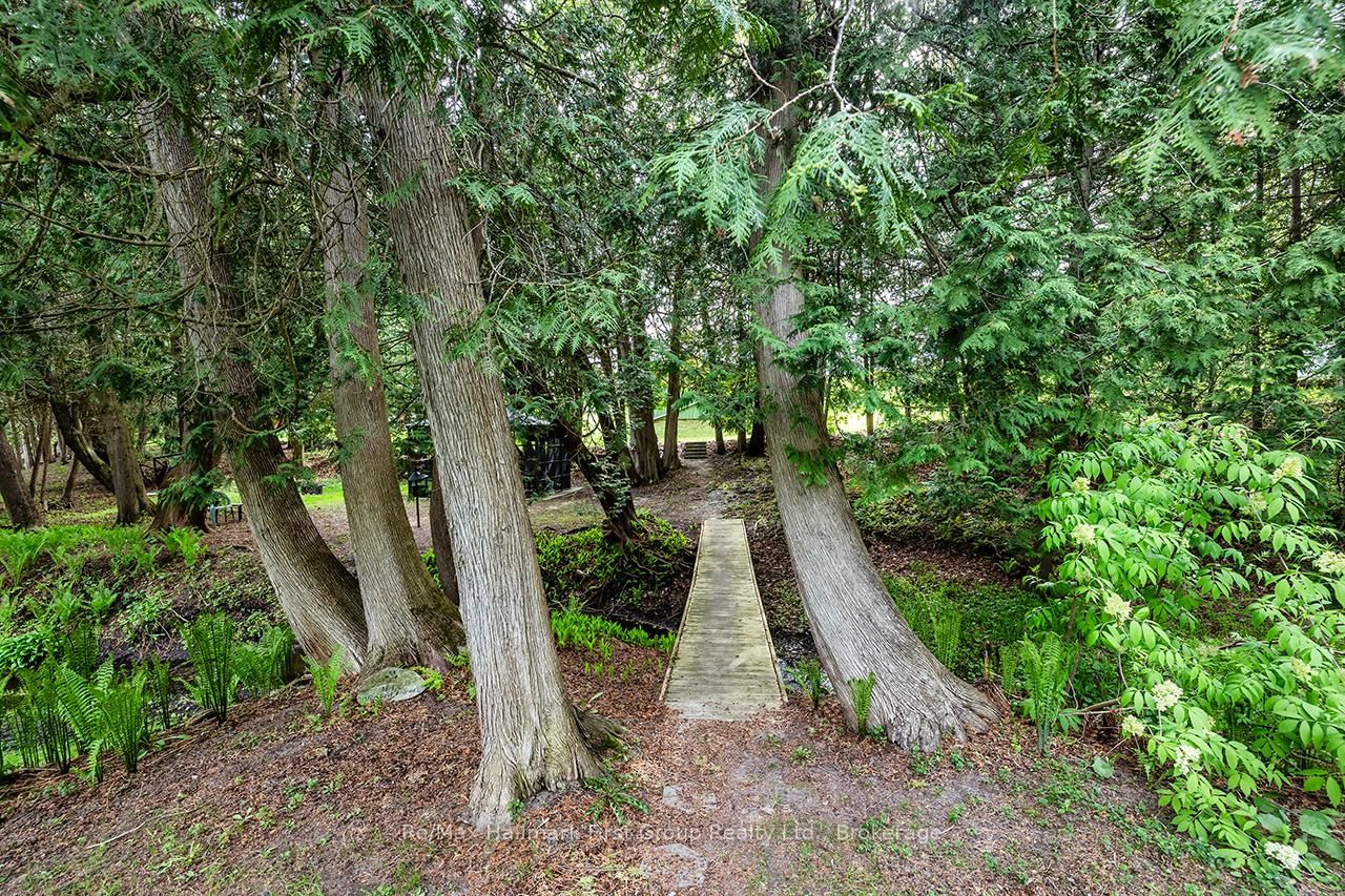 4818 Thornton Road N • Oshawa, ON photo 3