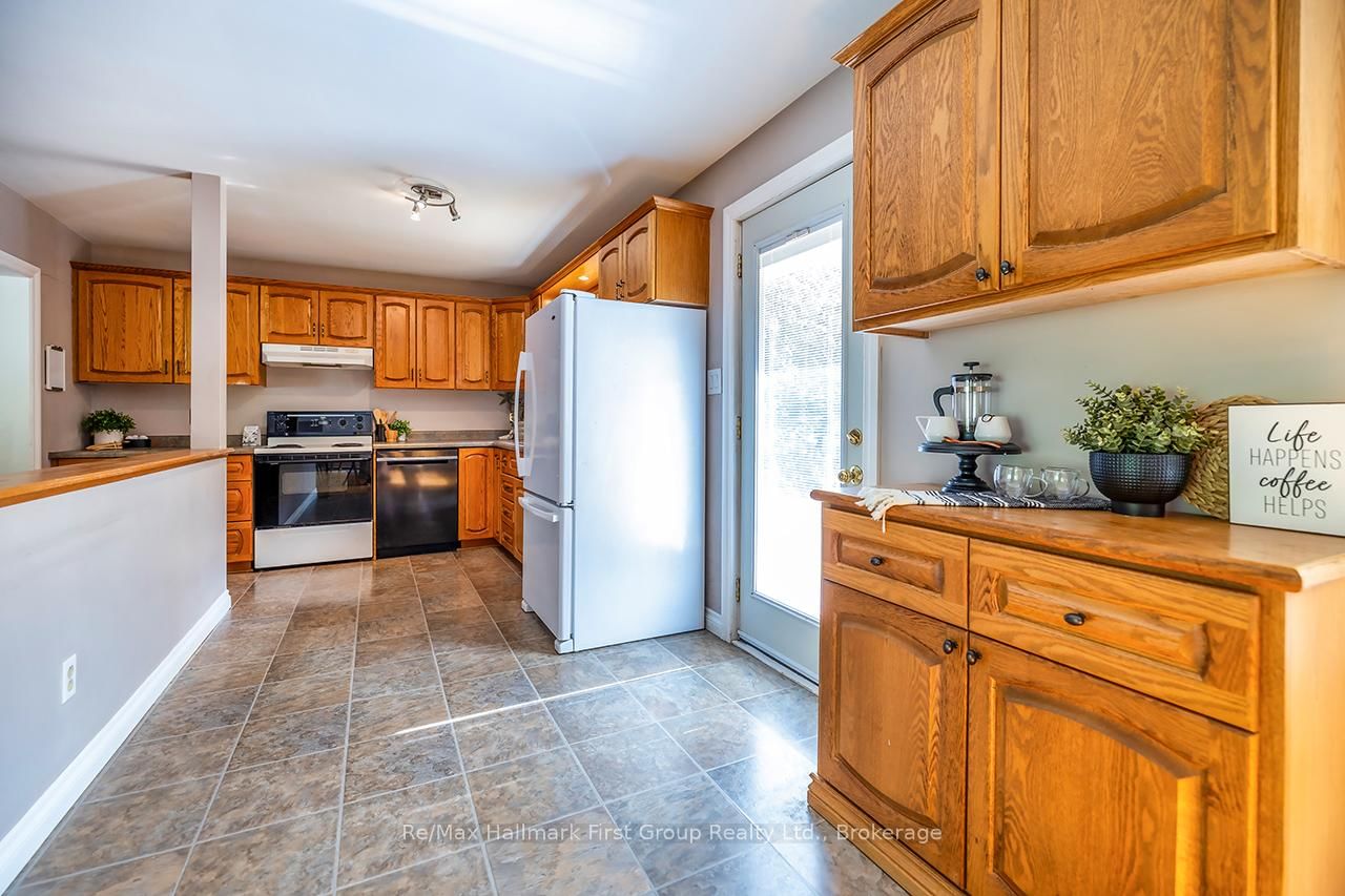 4818 Thornton Road N • Oshawa, ON photo 7