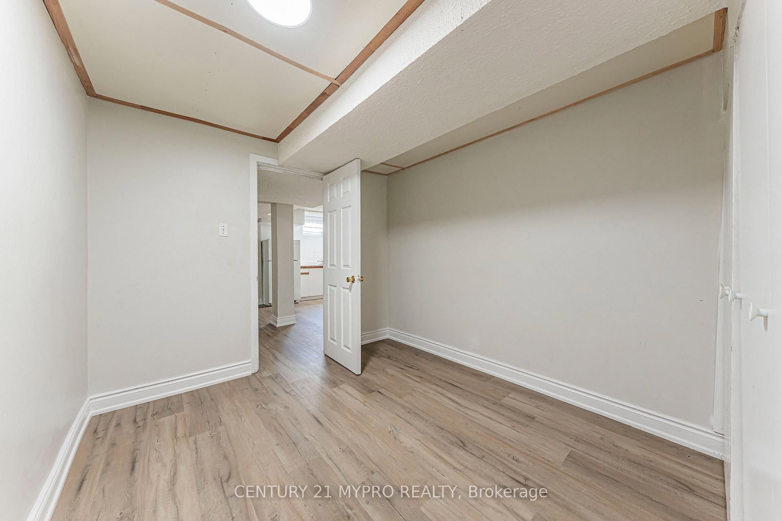 35 Wheeling Drive • Toronto, ON photo 43