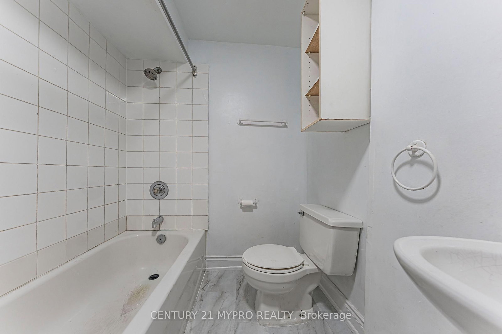 35 Wheeling Drive • Toronto, ON photo 44