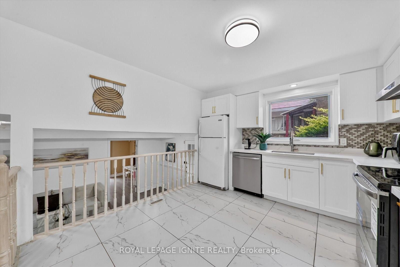 151 Fawcett Trail • Toronto, ON photo 12