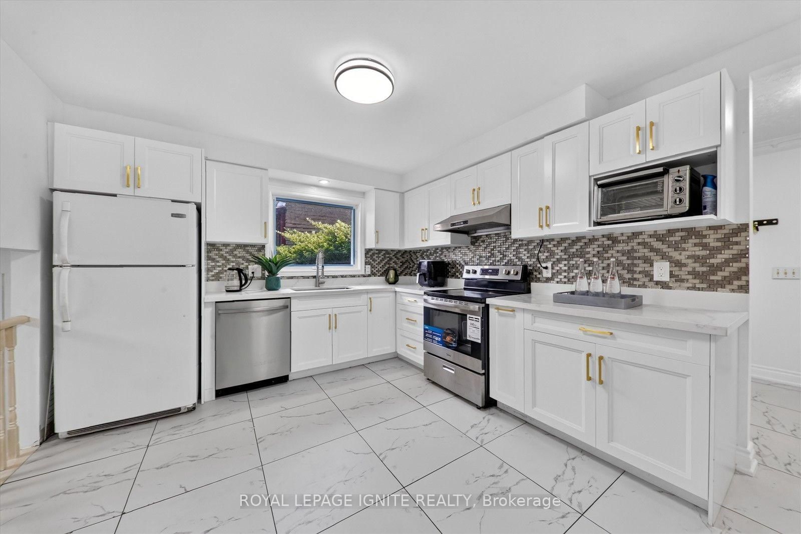 151 Fawcett Trail • Toronto, ON photo 13