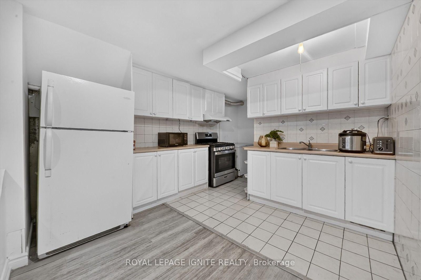 151 Fawcett Trail • Toronto, ON photo 31