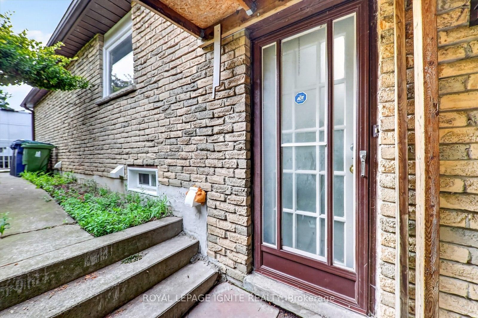 151 Fawcett Trail • Toronto, ON photo 37