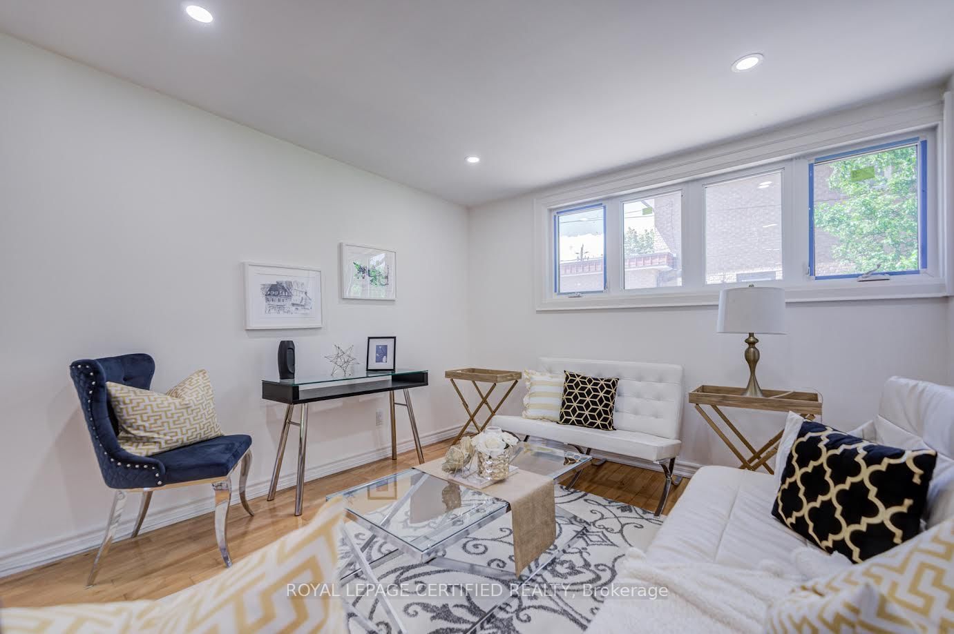 79 Samson Crescent • Toronto, ON photo 6