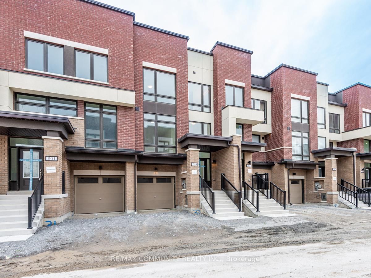 799 Heathrow Path • Oshawa, ON photo 11