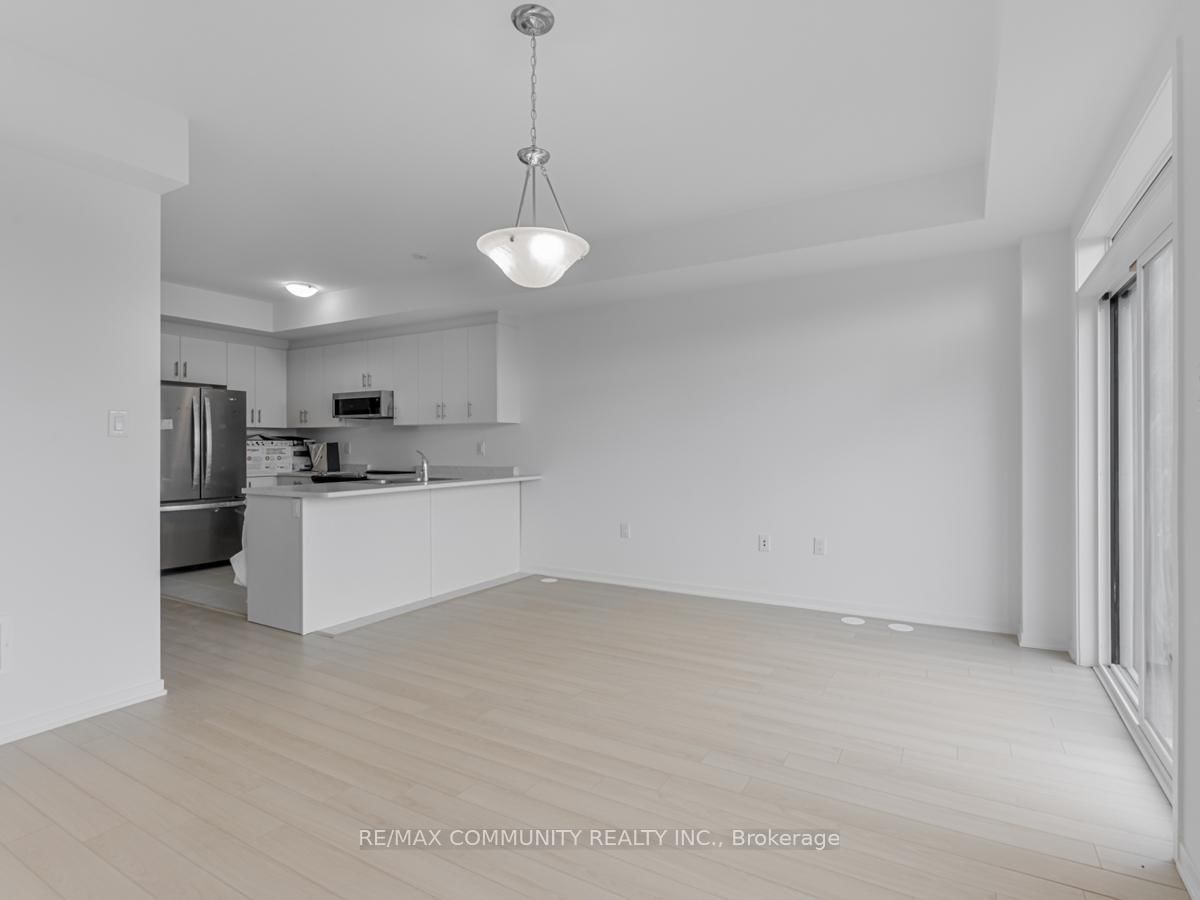 799 Heathrow Path • Oshawa, ON photo 20