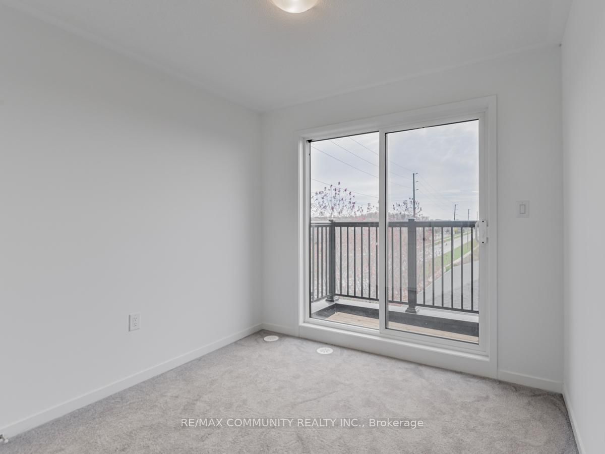 799 Heathrow Path • Oshawa, ON photo 33