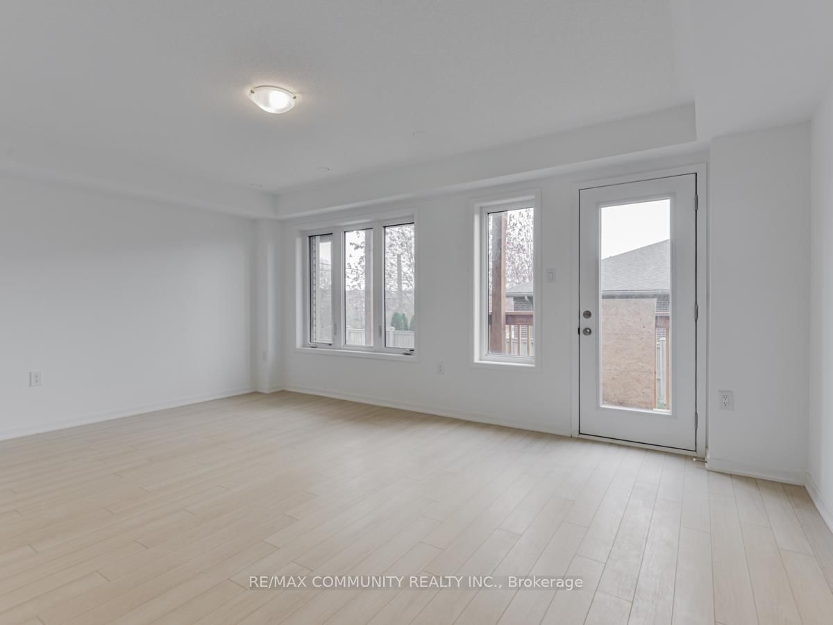 799 Heathrow Path • Oshawa, ON photo 36