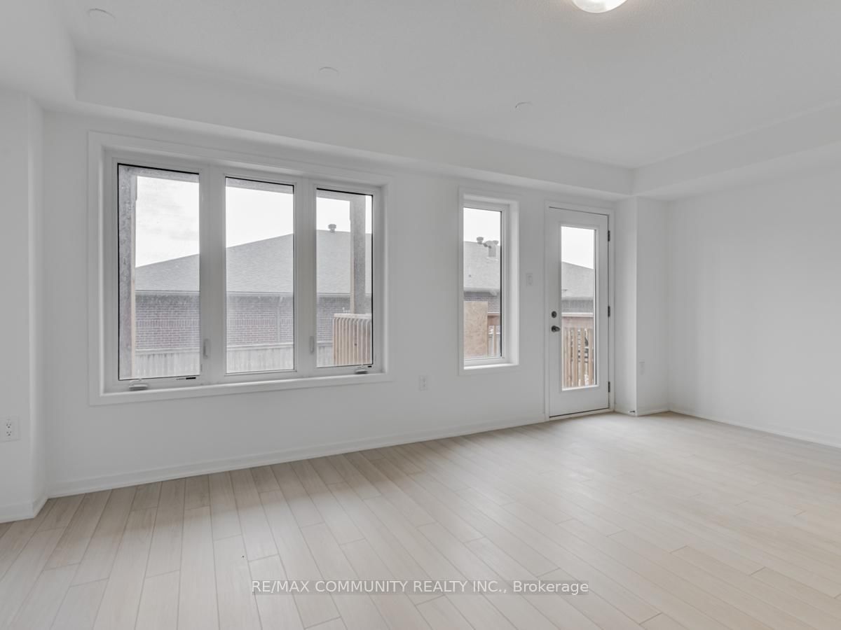 799 Heathrow Path • Oshawa, ON photo 38