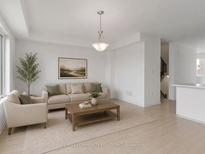 799 Heathrow Path • Oshawa, ON photo 4