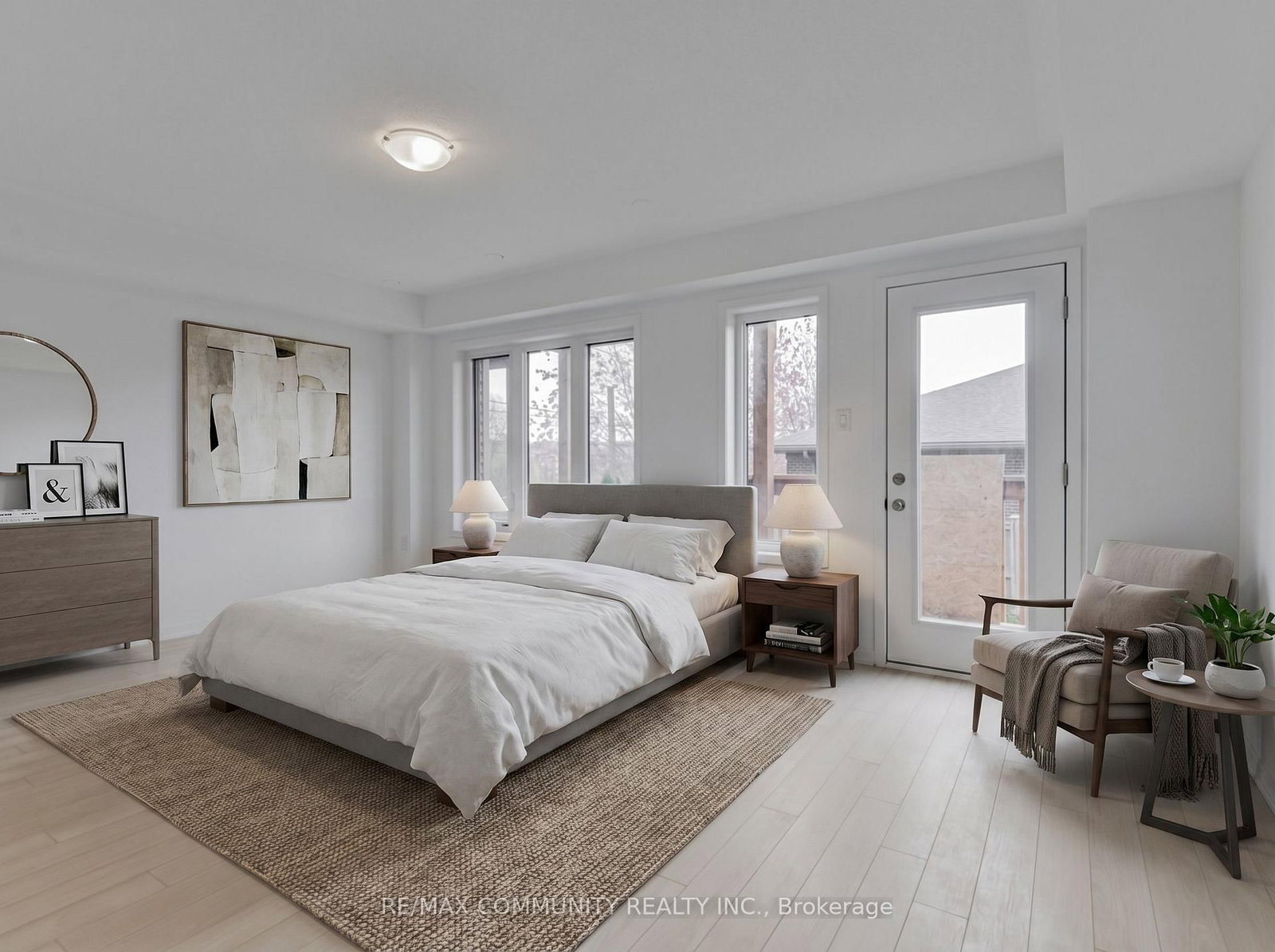 799 Heathrow Path • Oshawa, ON photo 6