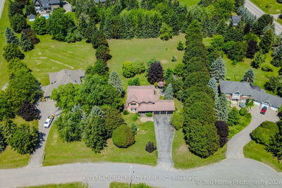 3 Taunus Court • Clarington, ON photo 2