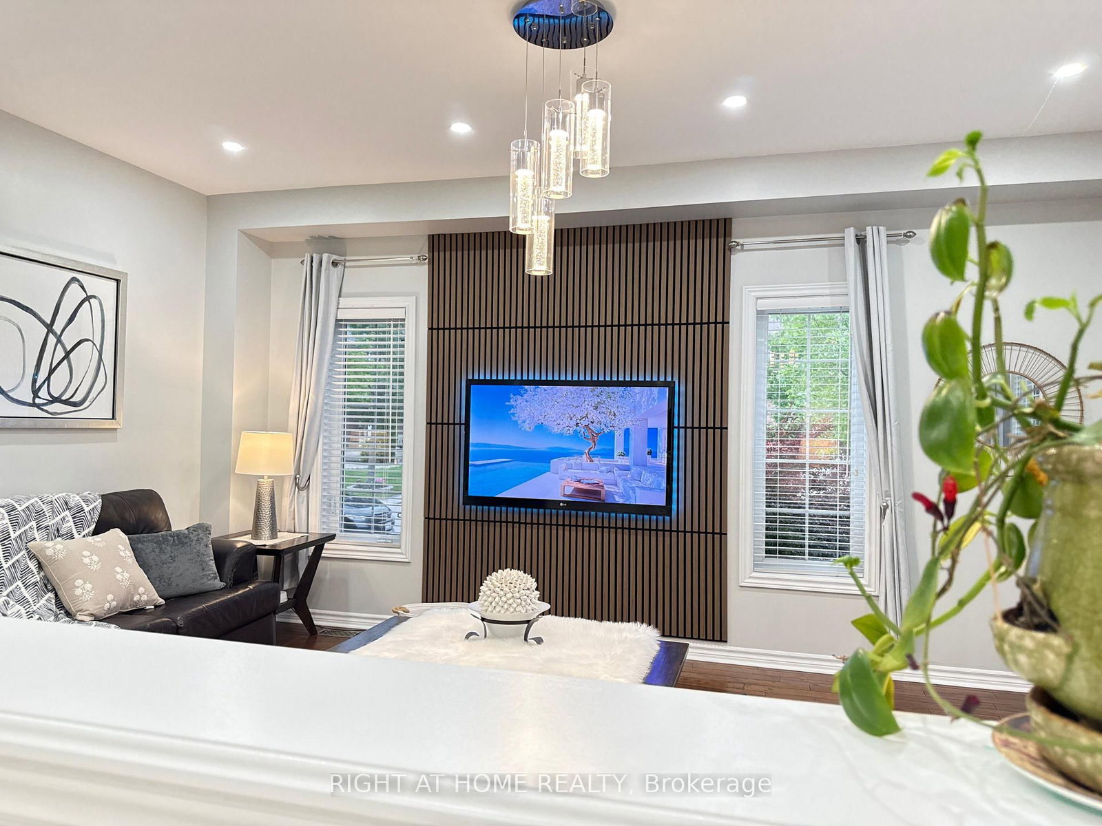 1 Campview Street • Whitby, ON photo 14