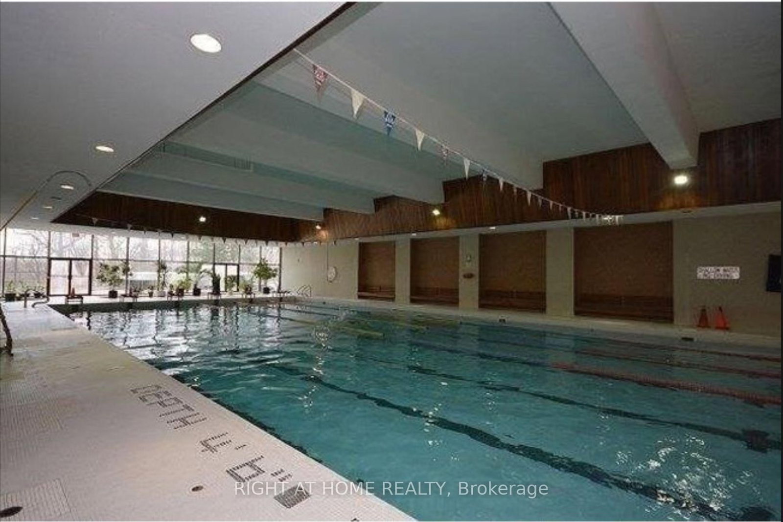 1 Massey Square • #2819 • Toronto, ON photo 12