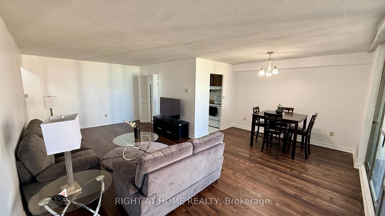 1 Massey Square • #2819 • Toronto, ON photo 2