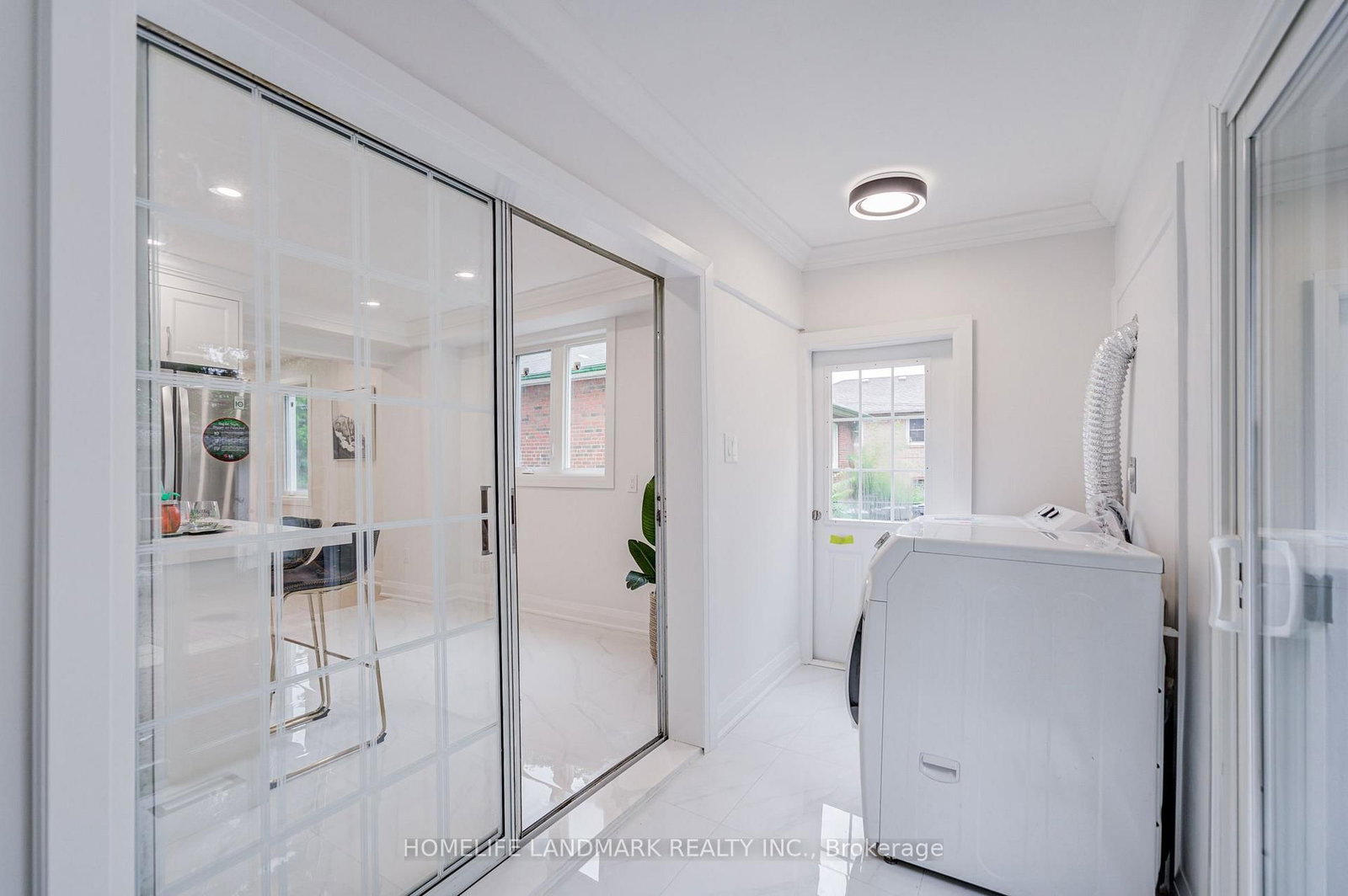 430 Pharmacy Avenue • Toronto, ON photo 14