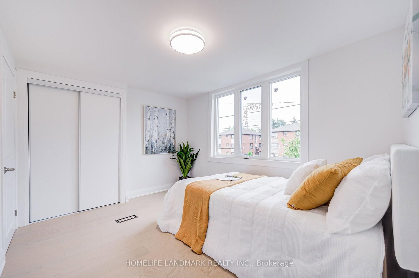430 Pharmacy Avenue • Toronto, ON photo 19