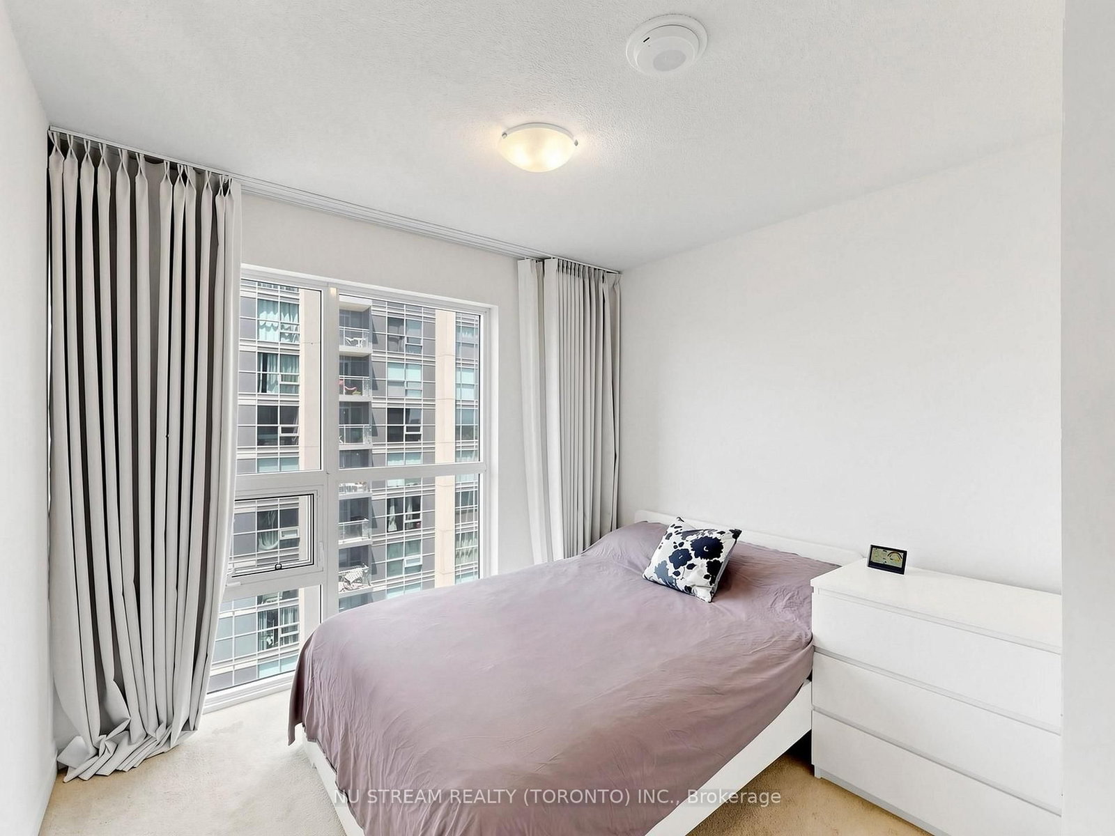 20 Meadowglen Place • #2209 • Toronto, ON photo 12