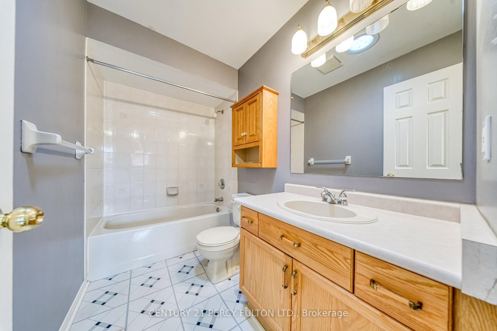 504 Sandalwood Court • Oshawa, ON photo 23