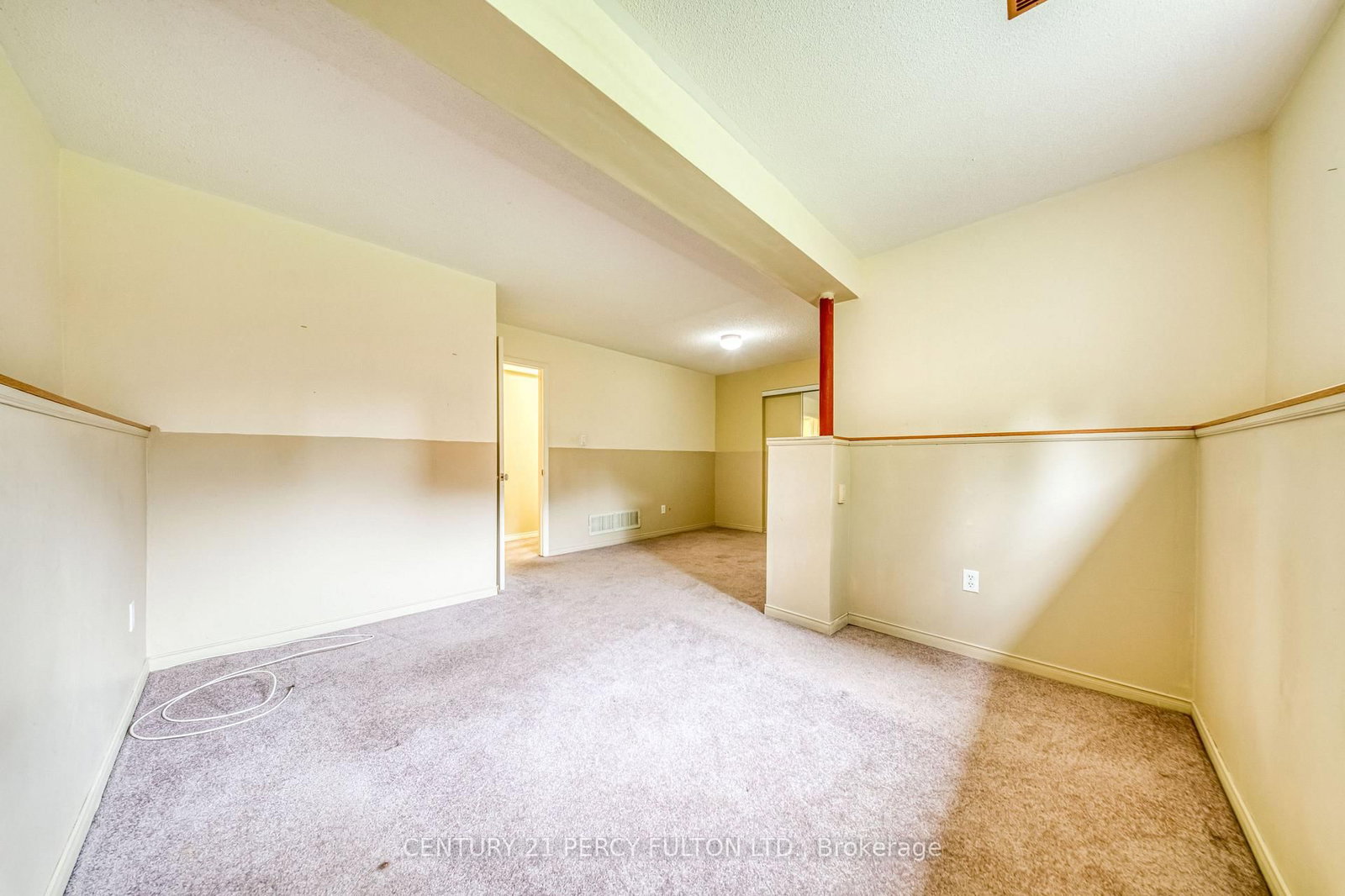 504 Sandalwood Court • Oshawa, ON photo 30