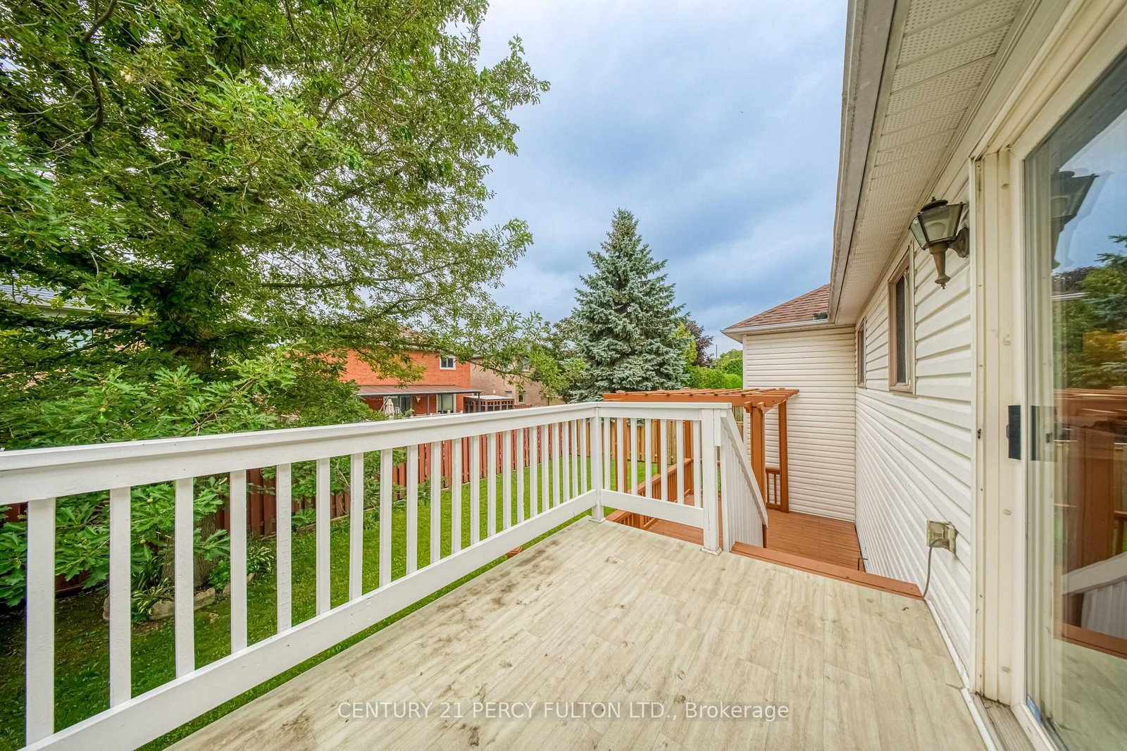 504 Sandalwood Court • Oshawa, ON photo 33