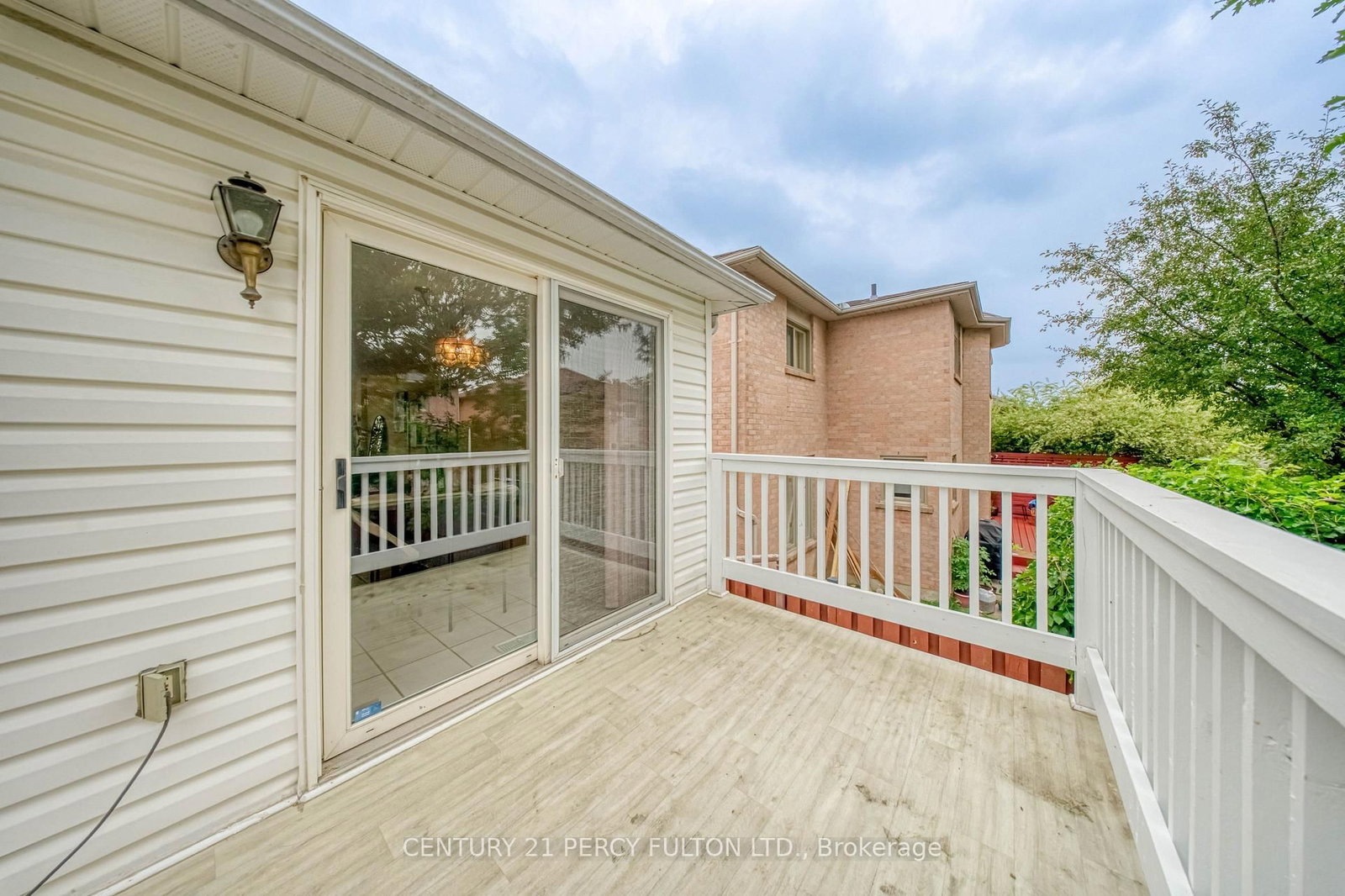 504 Sandalwood Court • Oshawa, ON photo 34