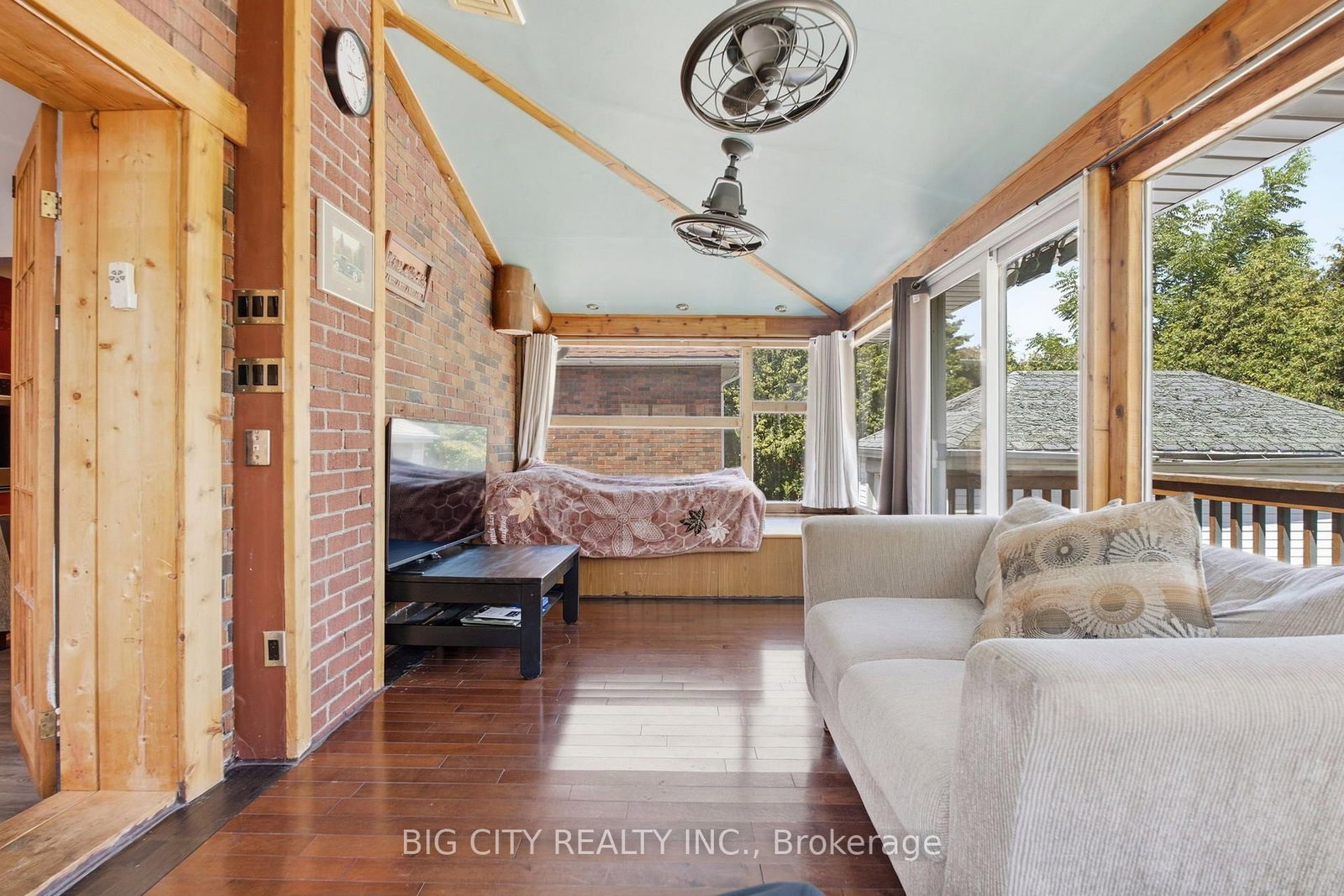 261 Clarke Street • Oshawa, ON photo 37