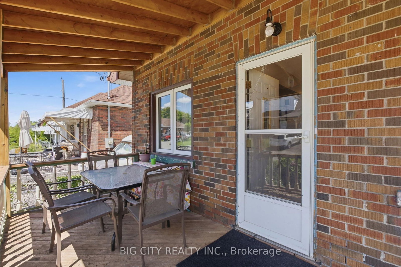 261 Clarke Street • Oshawa, ON photo 5