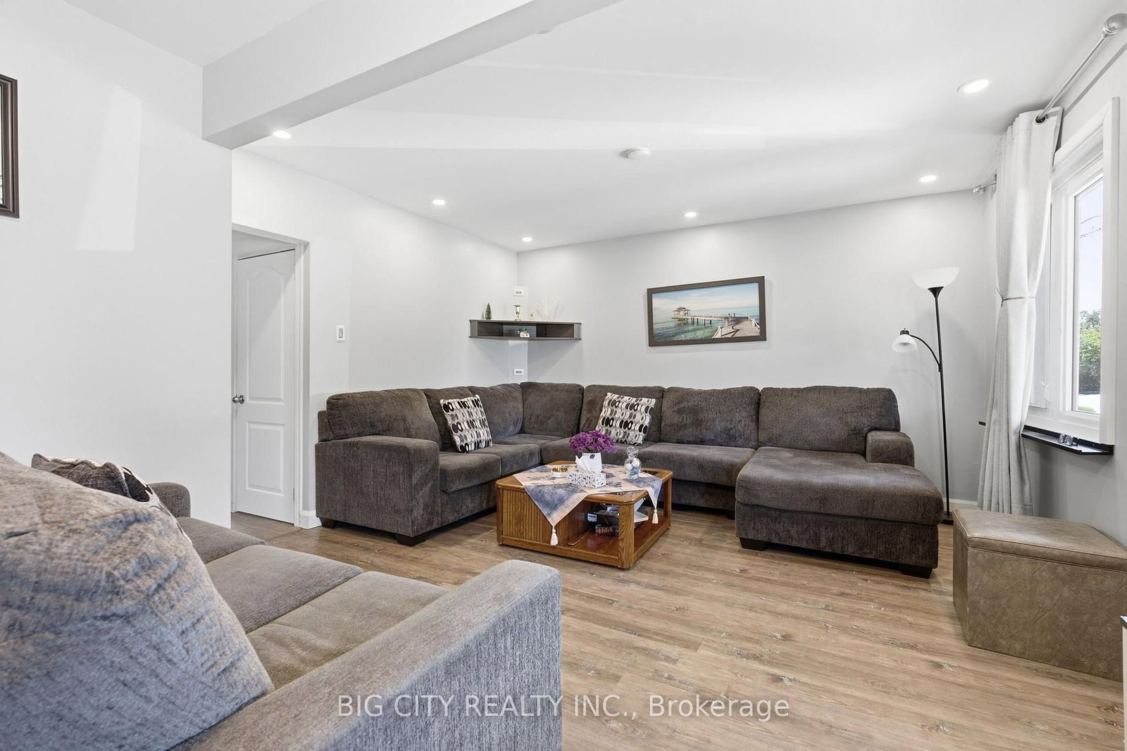 261 Clarke Street • Oshawa, ON photo 8
