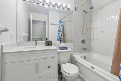 Condo leased at 2301-1 Lee Centre Drive, Toronto, Ontario, M1H 3J2 - Woburn - MLS: E13654000