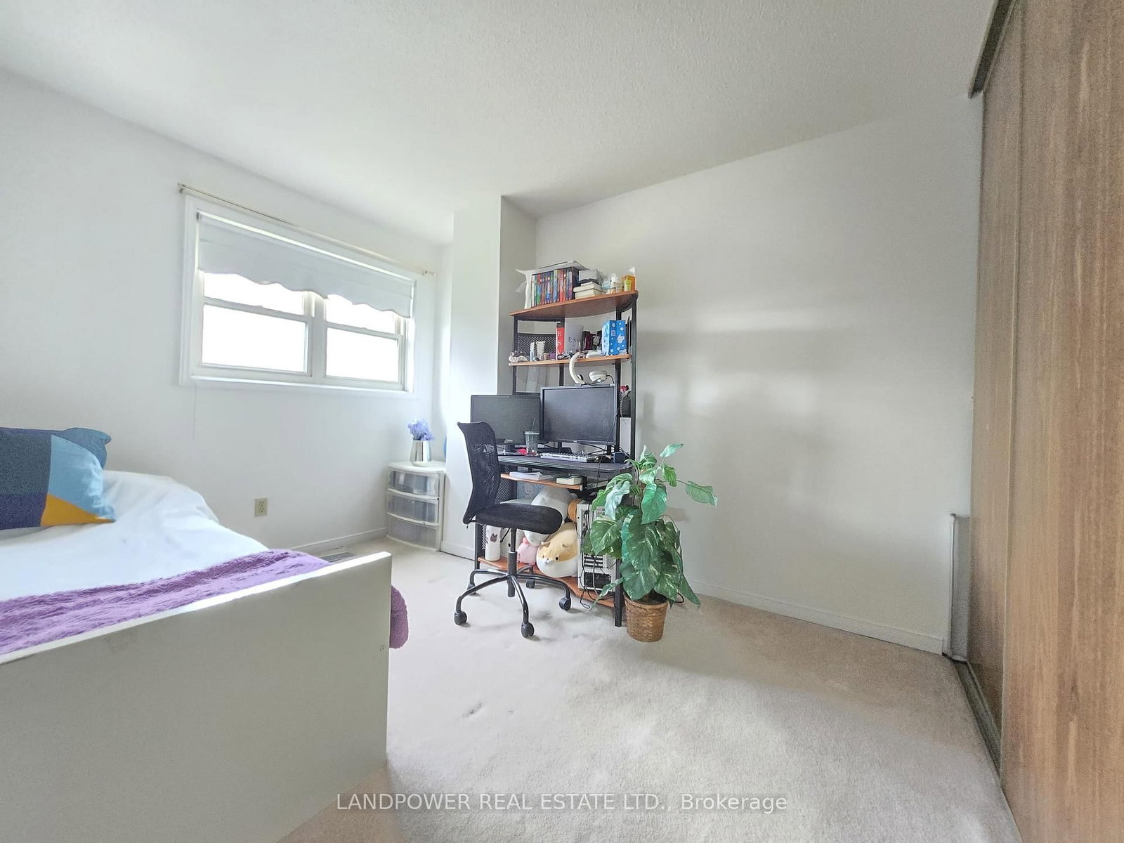10 Cardwell Avenue • #75 • Toronto, ON photo 35