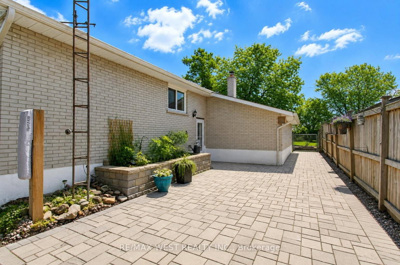 908 Lynx Avenue