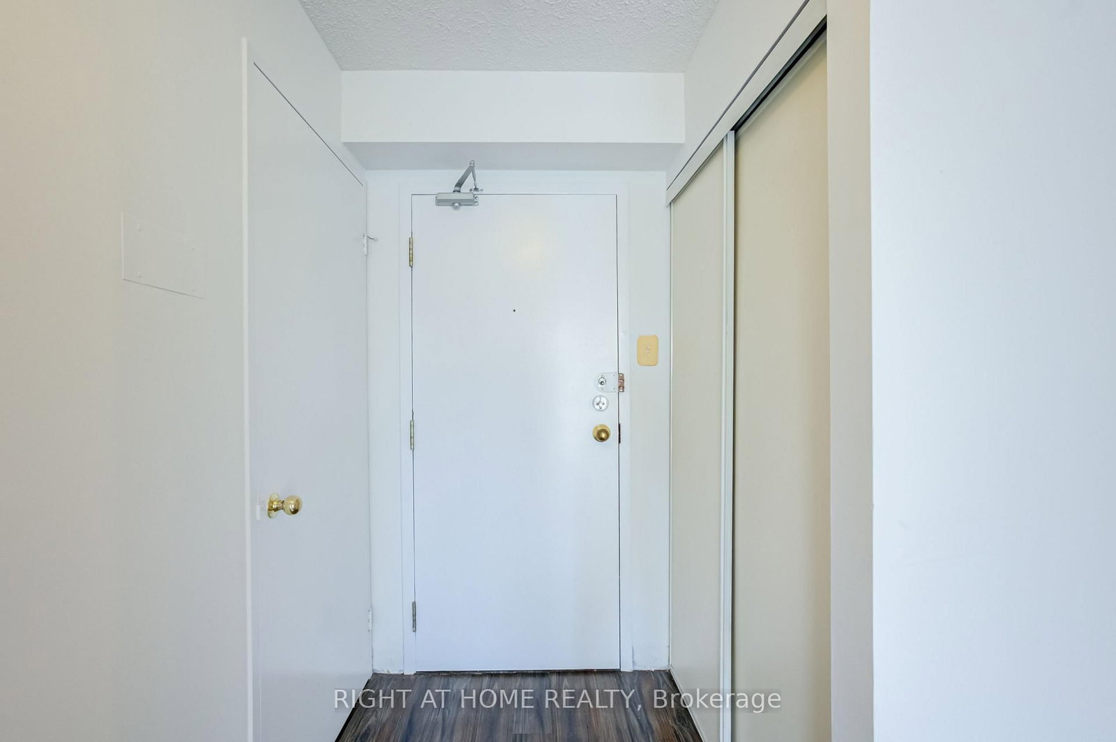 4 Park Vista Drive • #912 • Toronto, ON photo 6