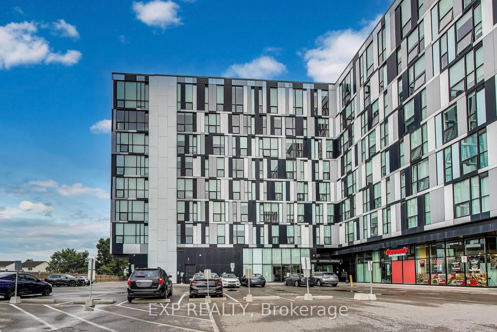 739 - 1900 Simcoe Street N