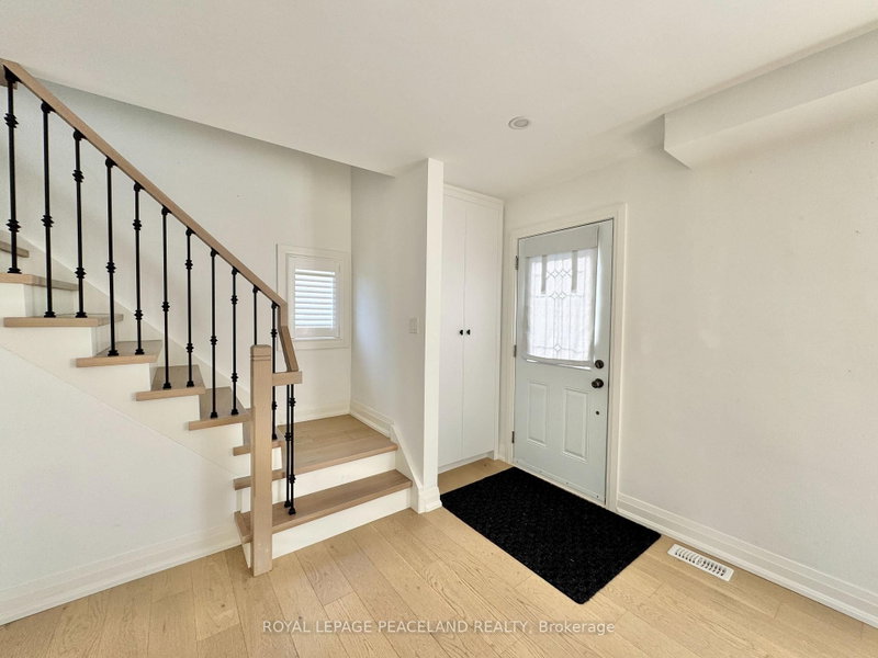 29 Rosita Crescent