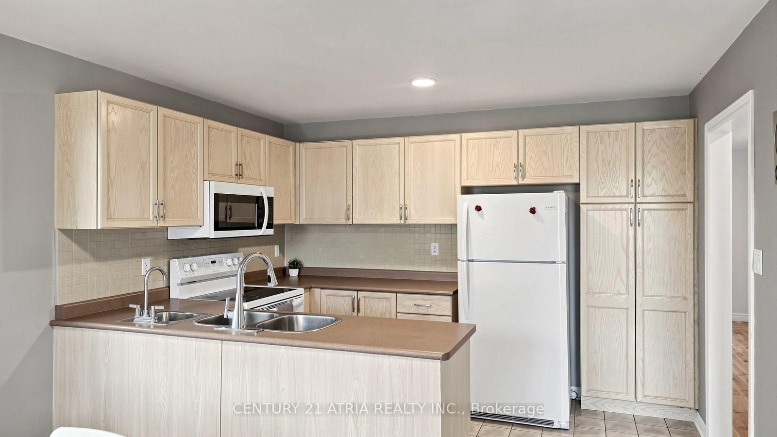 102 Huntington Crescent • Clarington, ON photo 14