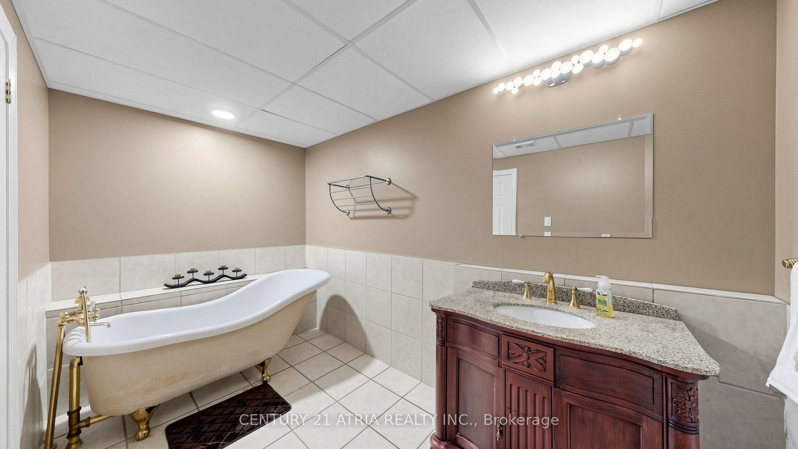 102 Huntington Crescent • Clarington, ON photo 21
