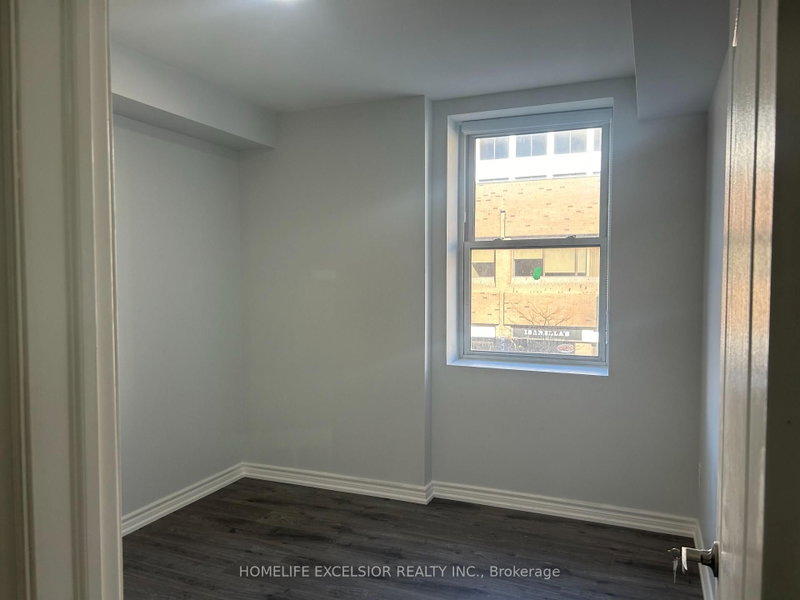 Unit 3 - 3 Simcoe Street S