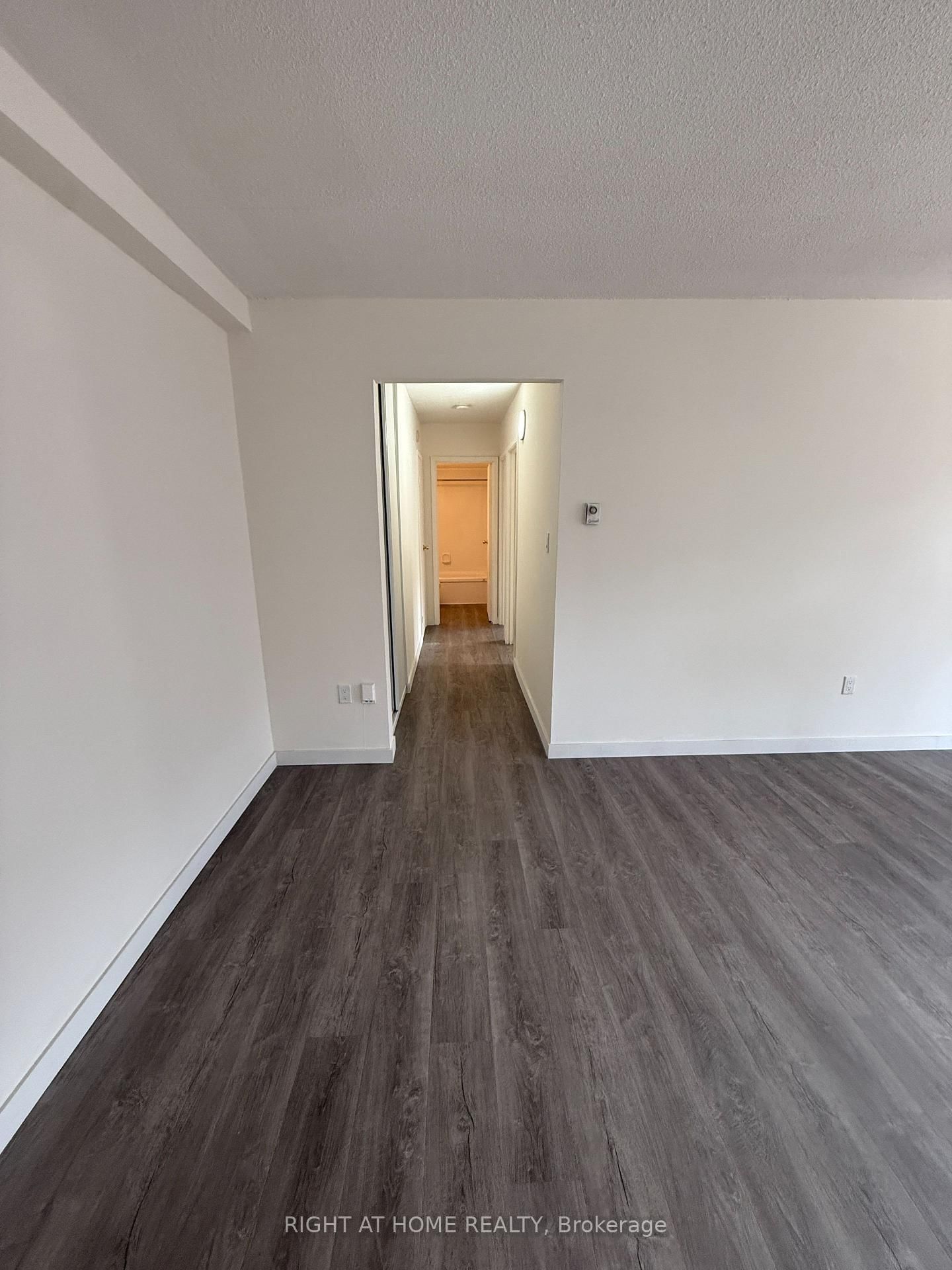 205 - 555 Oxford Street, Oshawa 2