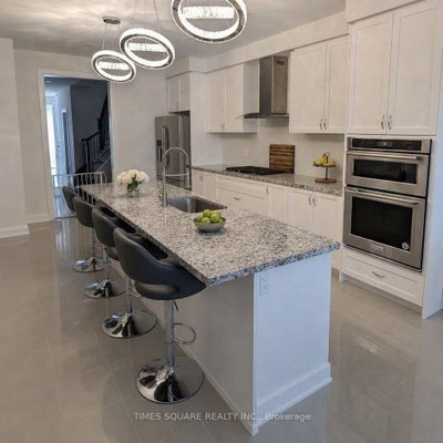 24 Walter Clifford Nesbitt Drive • Whitby, ON photo 6