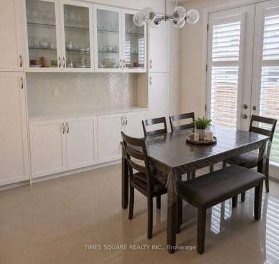 24 Walter Clifford Nesbitt Drive • Whitby, ON photo 7