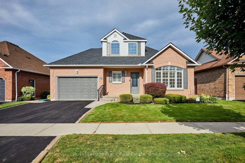 57 Waterbury Crescent