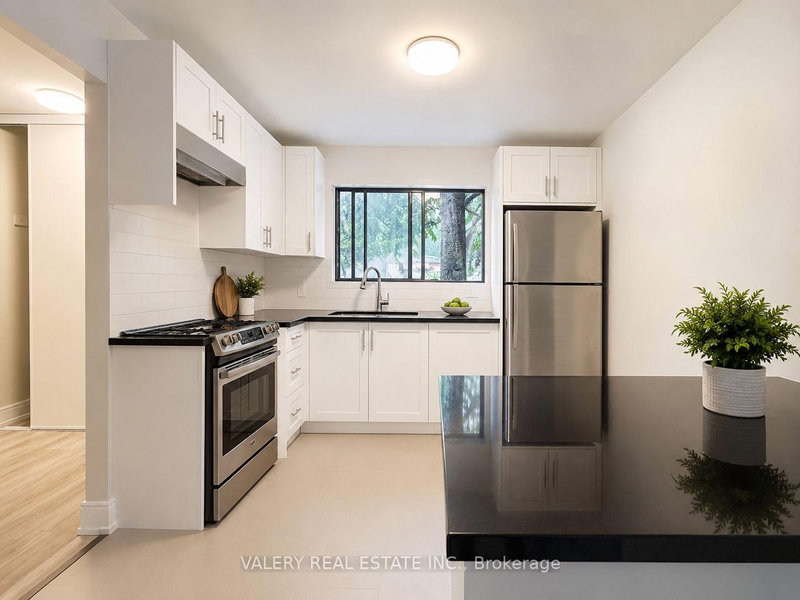 TH8 - 75 Eastdale Avenue
