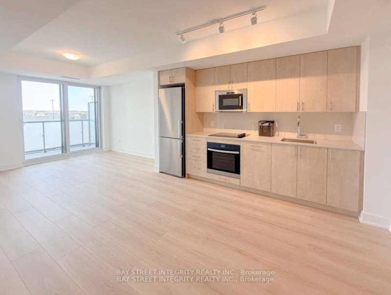 420 - 2545 Simcoe Street N