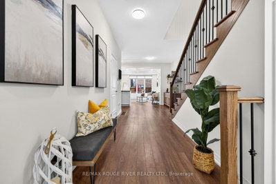 164 Ogston Crescent • Whitby, ON photo 6
